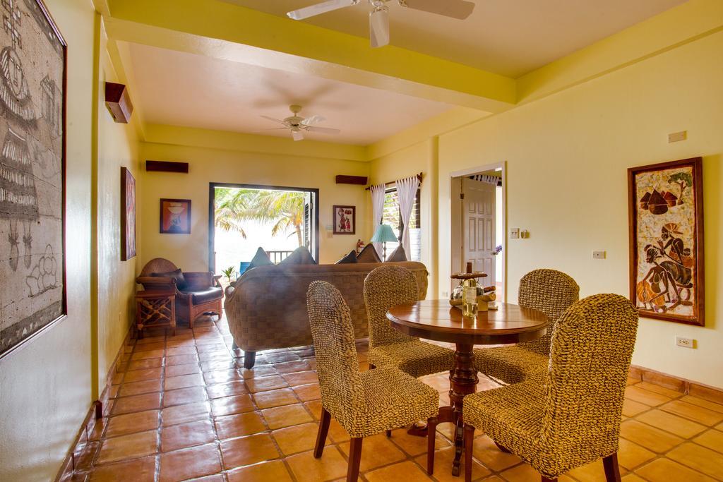 Robert'S Grove Beach Resort Placencia Habitación foto