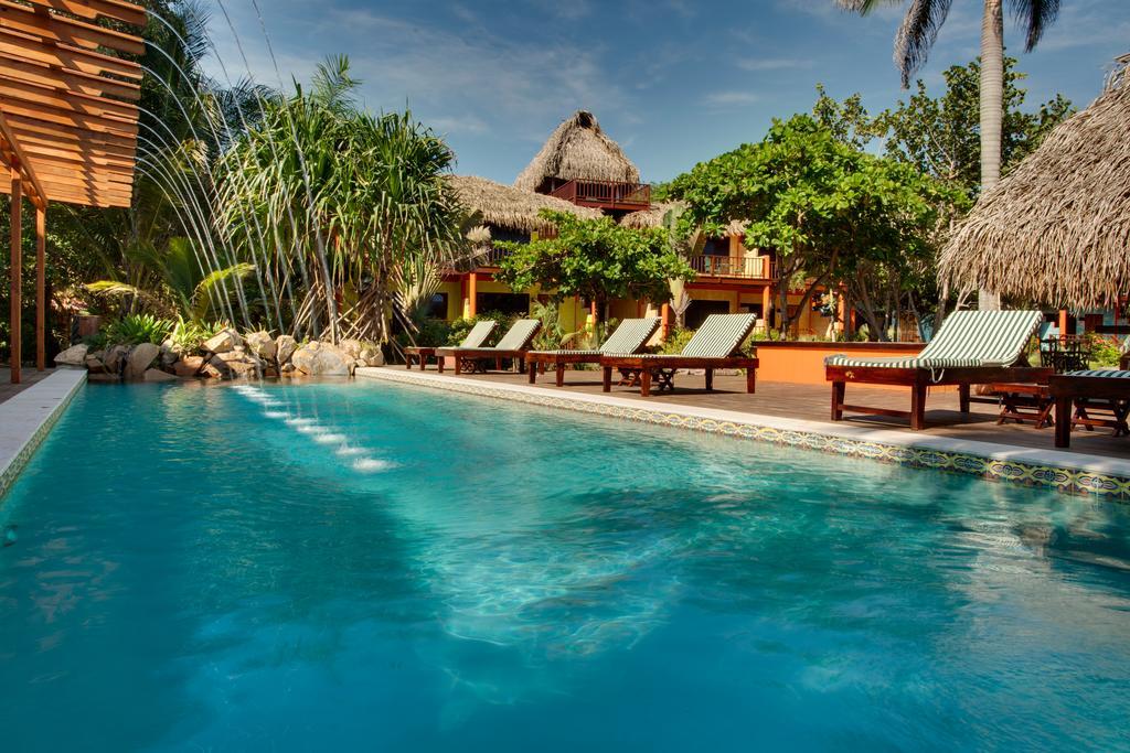 Robert'S Grove Beach Resort Placencia Exterior foto